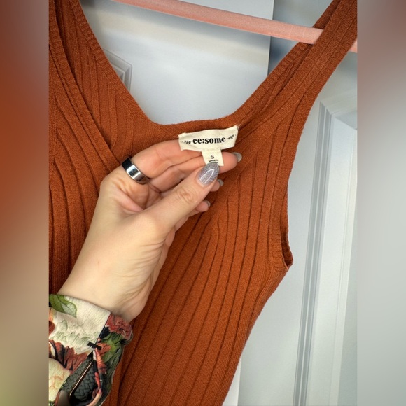 NWOT Ribbed Tank Top - Picture 2 of 5